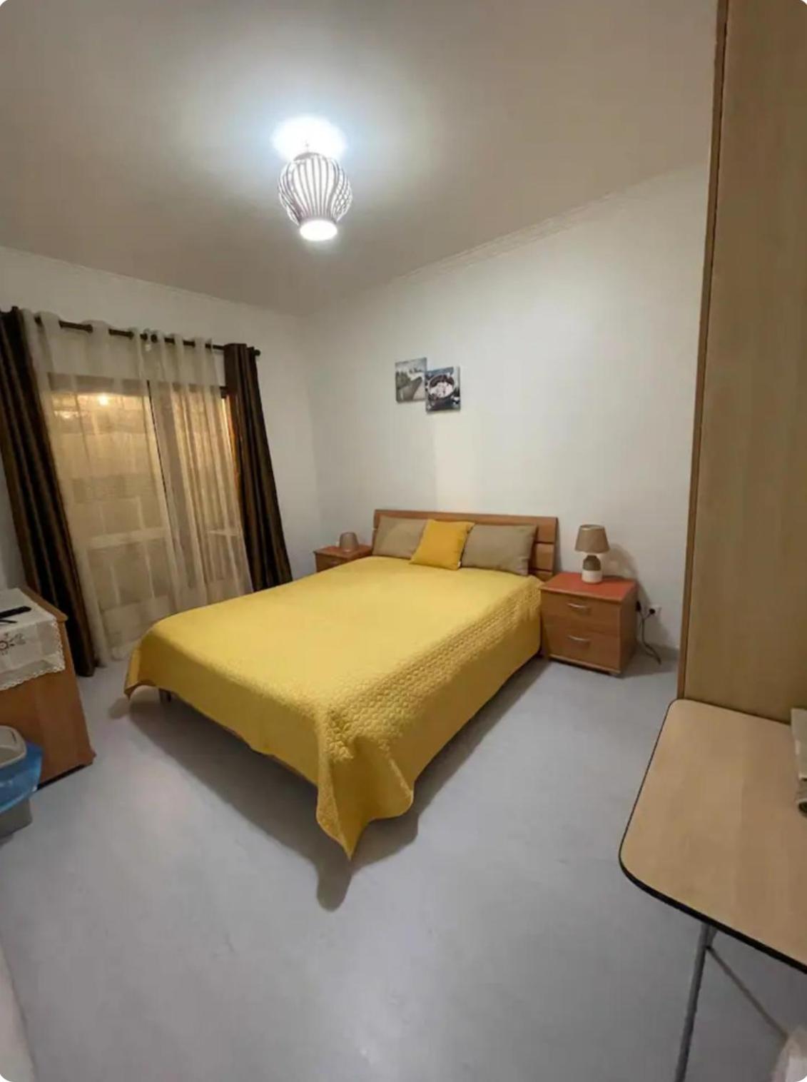 Appartement Quarto Calmo E Acolhedor à Almada Extérieur photo