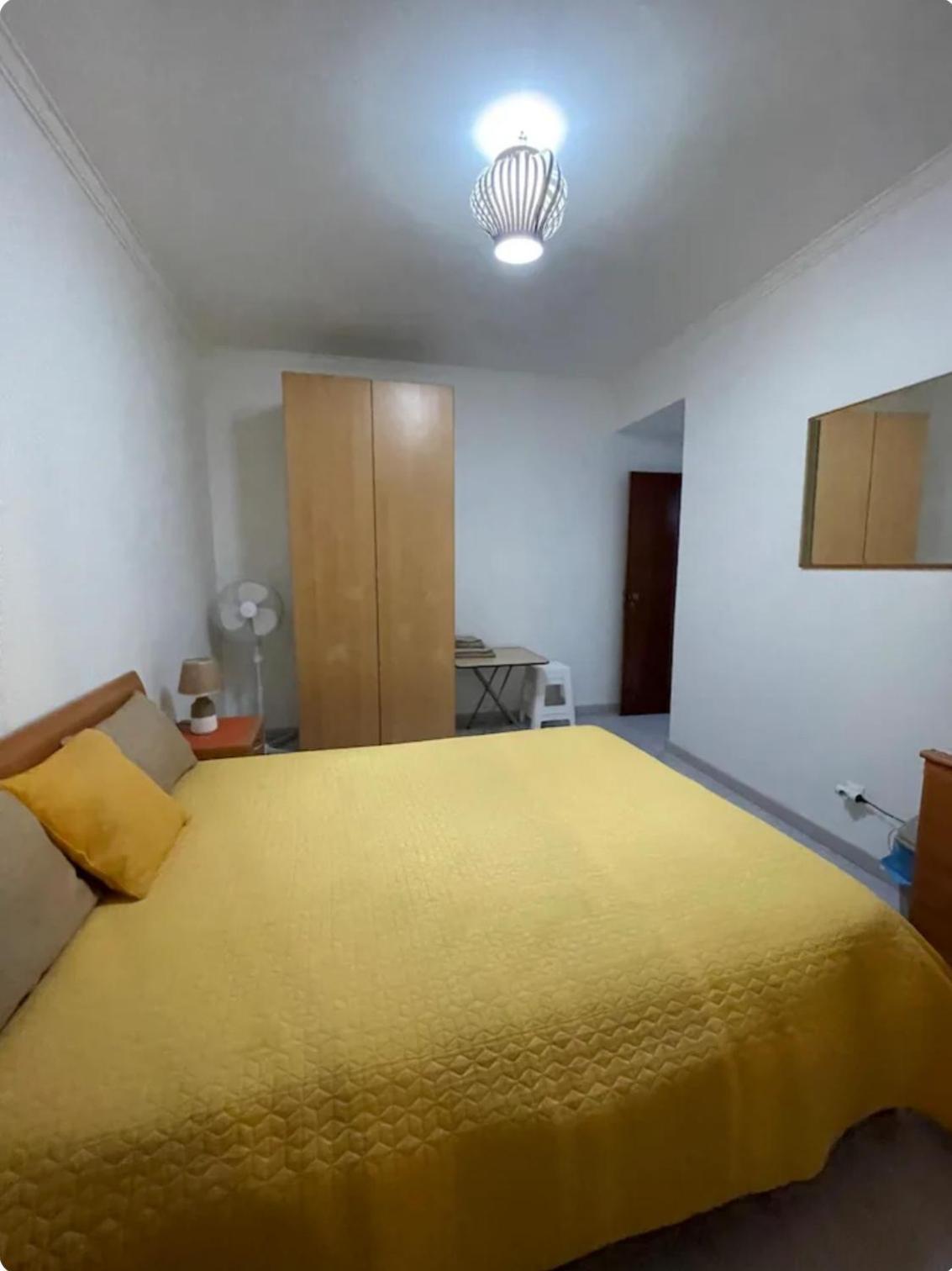 Appartement Quarto Calmo E Acolhedor à Almada Extérieur photo