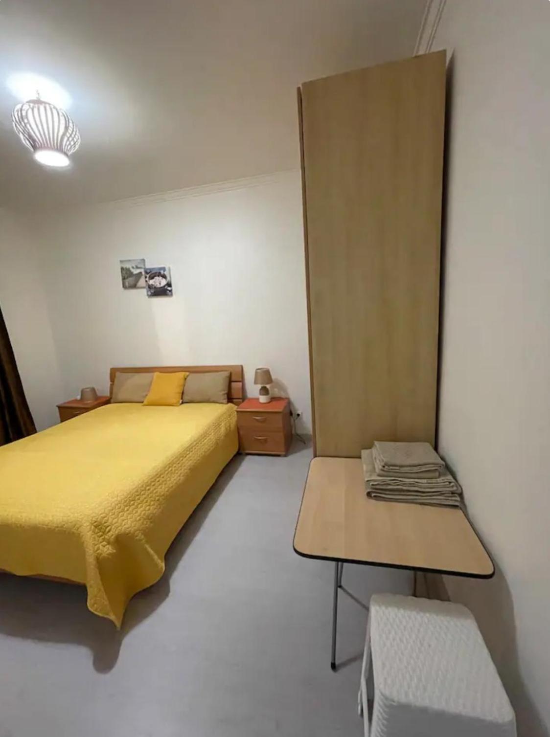 Appartement Quarto Calmo E Acolhedor à Almada Extérieur photo